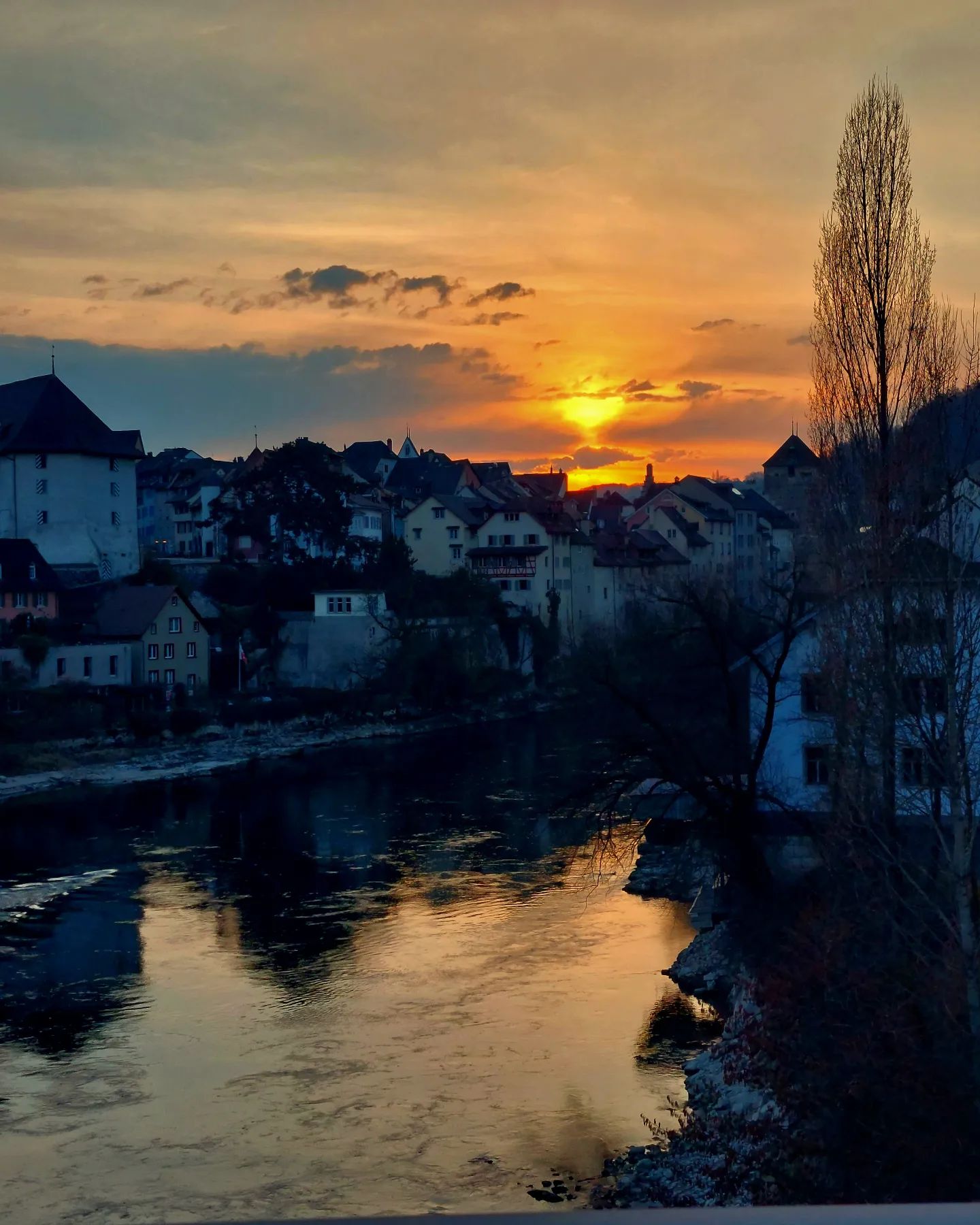 Sunset 5: Horizon's Embrace